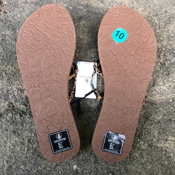 Volcom Women’s Size 10 Cheetah 🐆 Print Sandals 🩴 - Picture 3 of 6